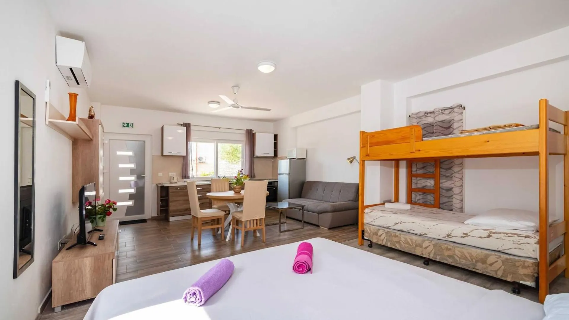 My Dalmatia - Studio Apartment Blagdan With Private Parking Zadar